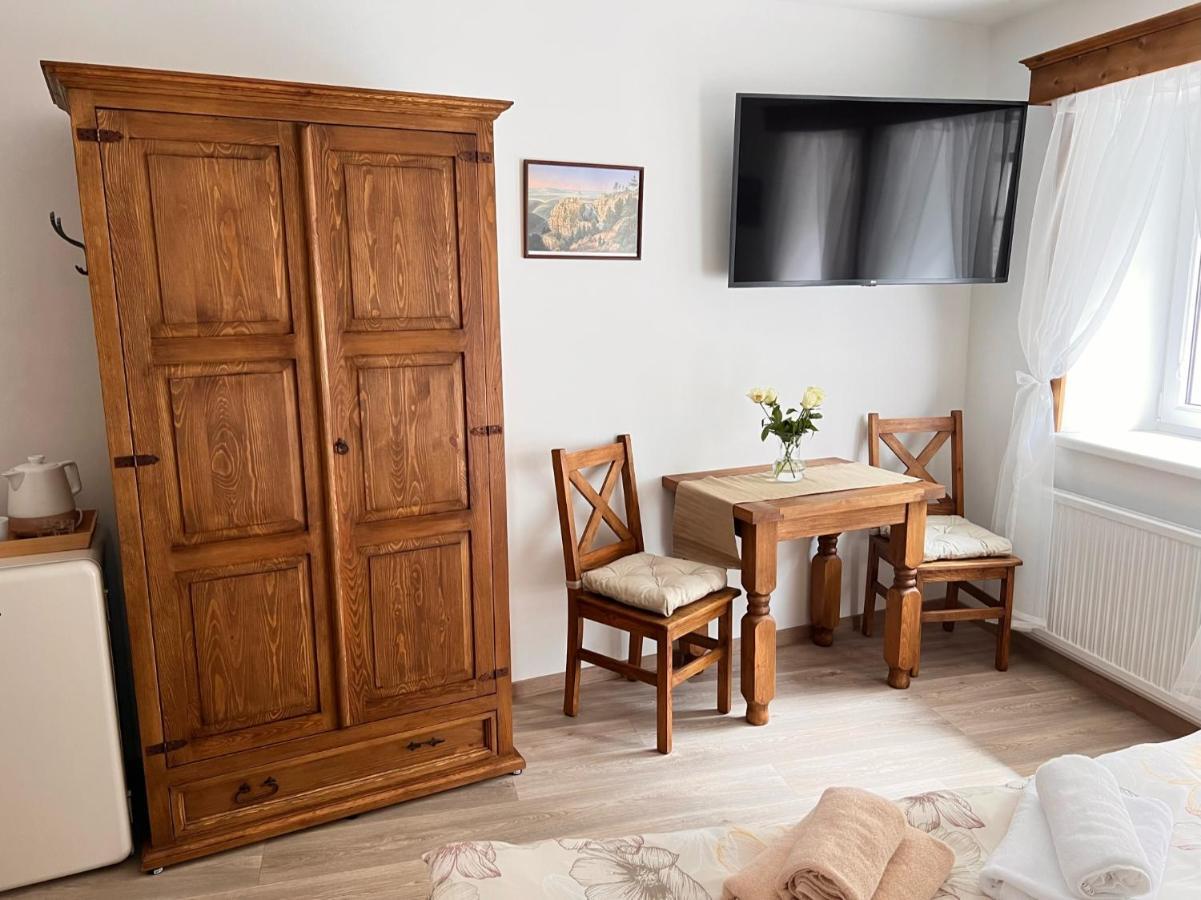 Pension Pod Skalou Hrensko Exterior photo