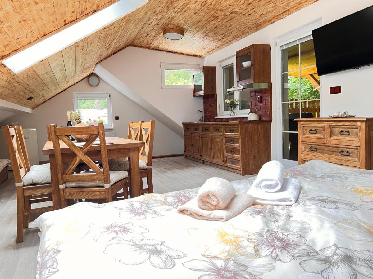 Pension Pod Skalou Hrensko Exterior photo