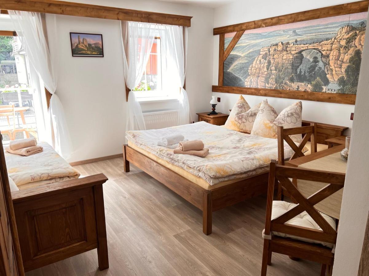 Pension Pod Skalou Hrensko Exterior photo
